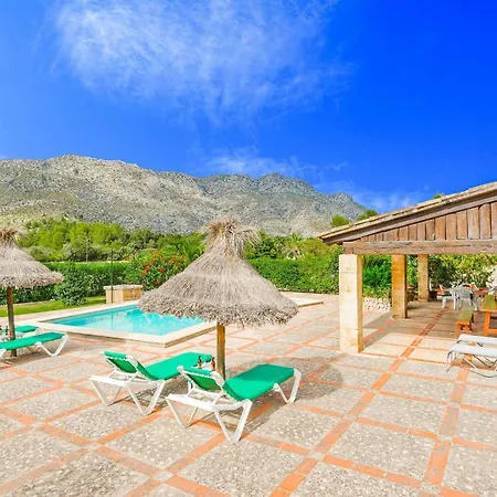 Oliva Villa Pollenca